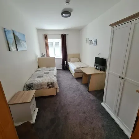 & Zur Post * Neumarkt-Sankt Veit